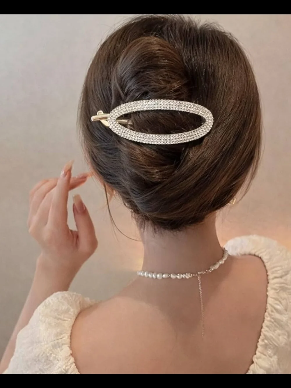 Elegant Faux Pearl & Gold-Tone Oval Hair Clip -  BNIB